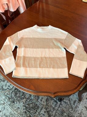 Divided Men's Striped Crewneck Sweater in Beige and Cream